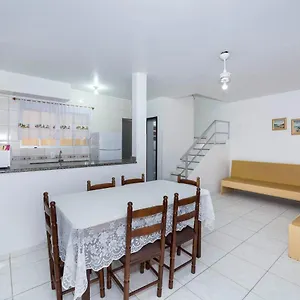 093m - Sobrado 02 Dormitórios, Para Até 06 Pessoas à Poucos Metros Do Mar Em Bombas - - Sc Apartamento Bombinhas