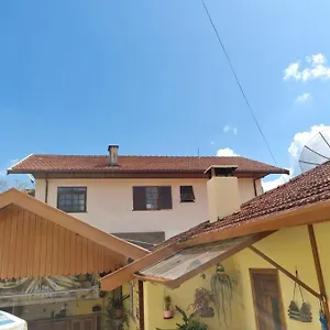 Casa Amarela Campos do Jordão